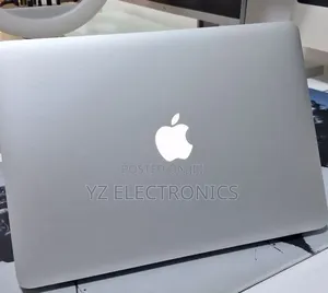 New Laptop Apple MacBook 2015 8GB Intel Core i5 SSD 256GB