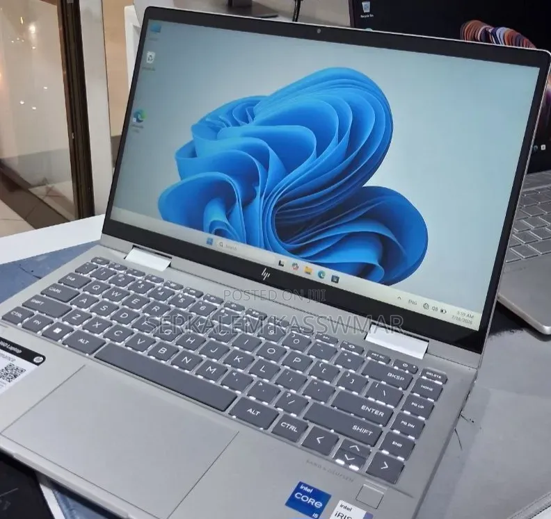 New Laptop HP Envy x360 8GB Intel Core i5 SSD 512GB