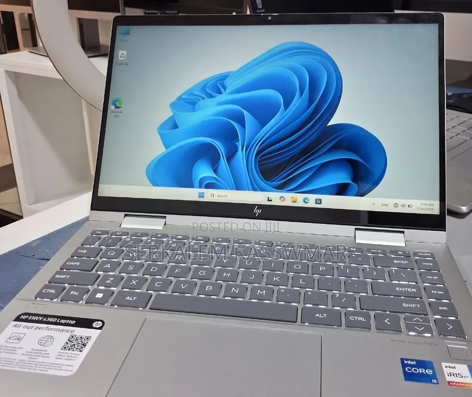 New Laptop HP Envy x360 8GB Intel Core i5 SSD 512GB