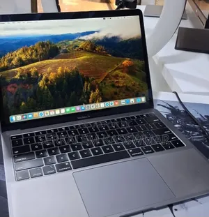 New Laptop Apple MacBook Air 2019 8GB Intel Core i5 SSD 128GB