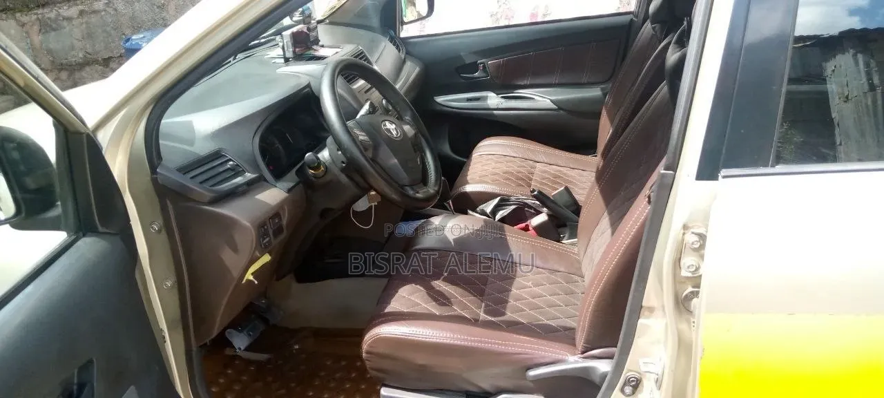 Toyota Avanza 2016 Silver
