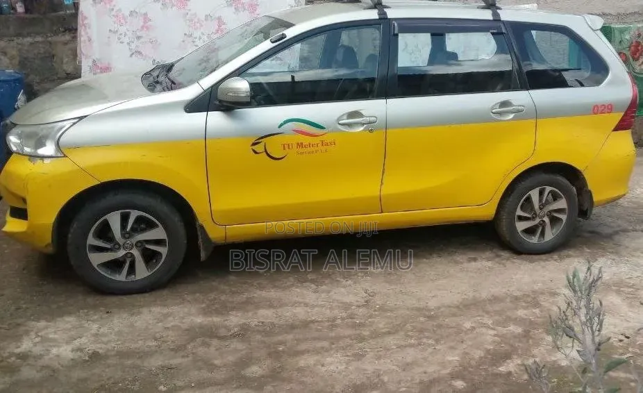 Toyota Avanza 2016 Silver