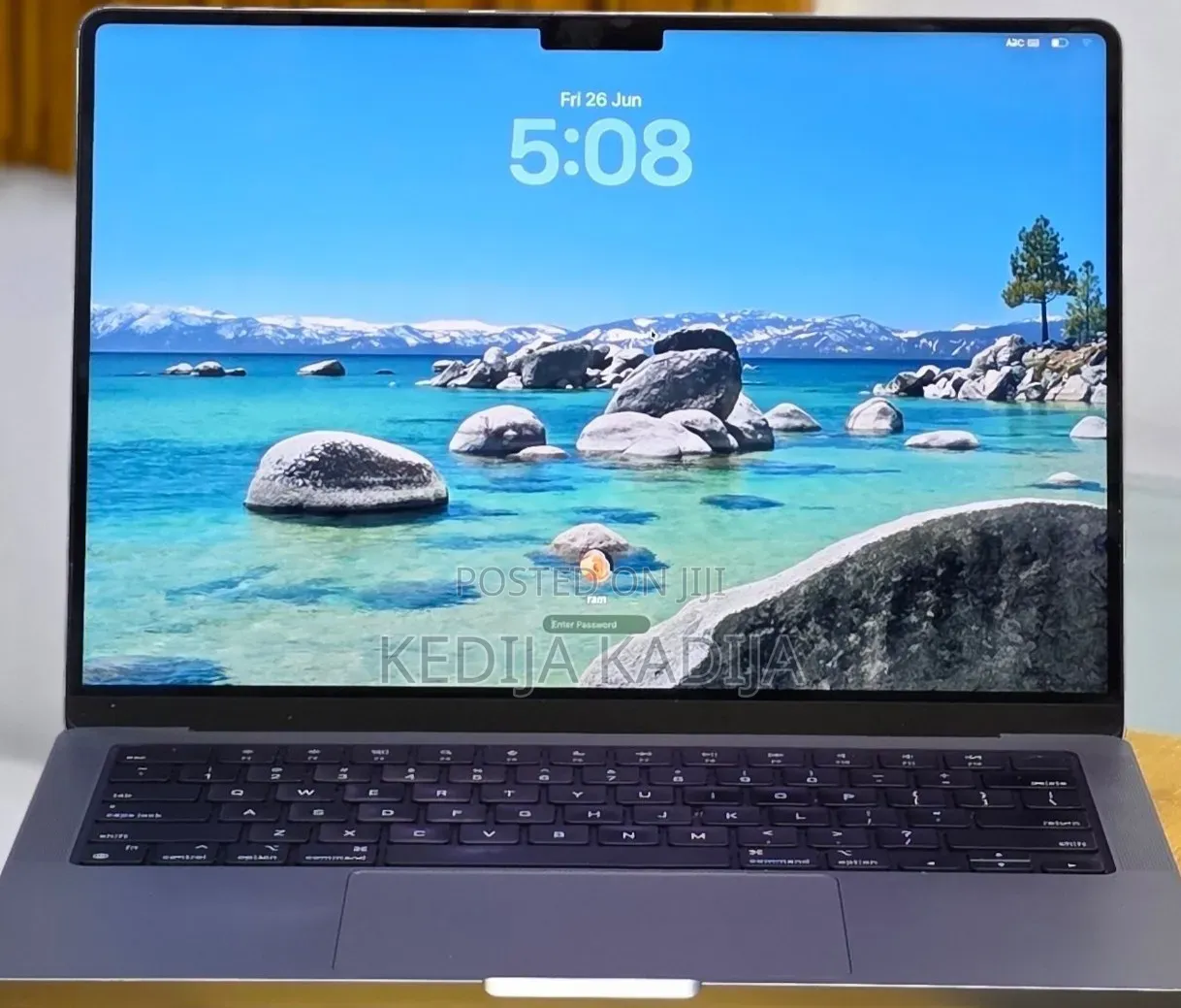 New Laptop Apple MacBook Pro 2021 M1 32GB Apple M1 Pro SSD 512GB