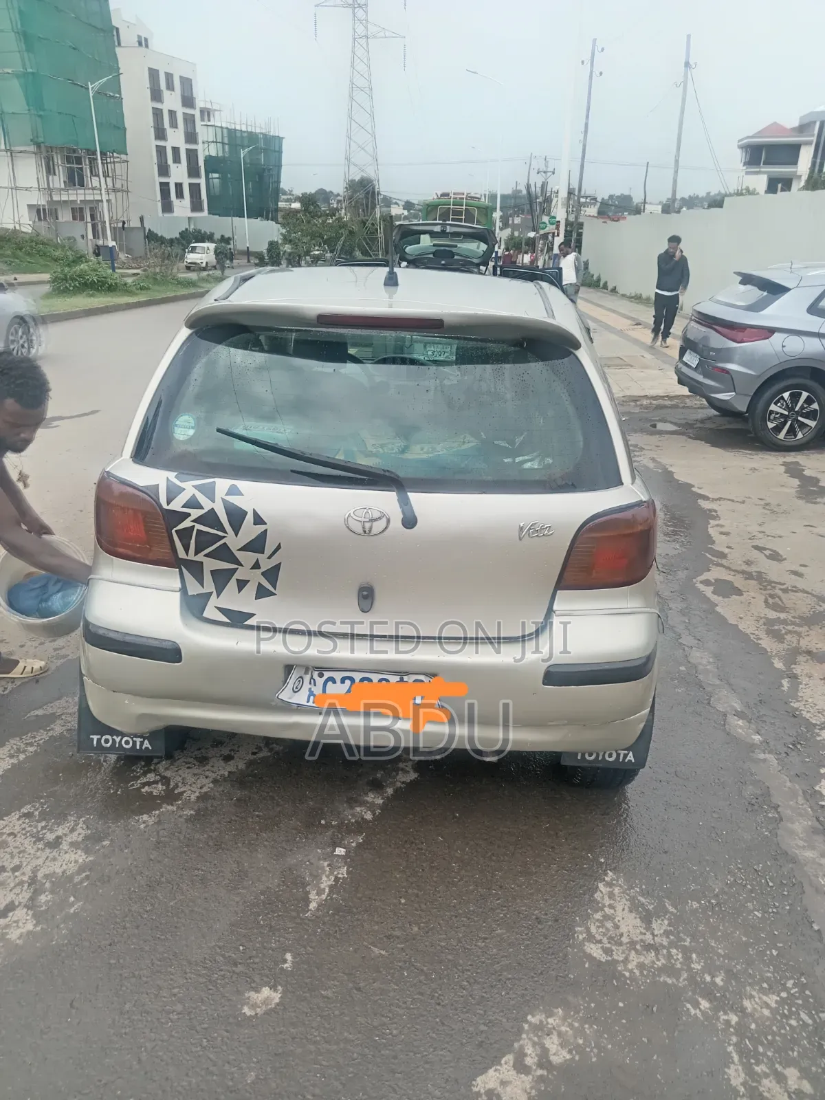 Toyota Vitz 1.0 FWD 3dr 2003 Gold