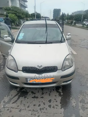 Toyota Vitz 1.0 FWD 3dr 2003 Gold