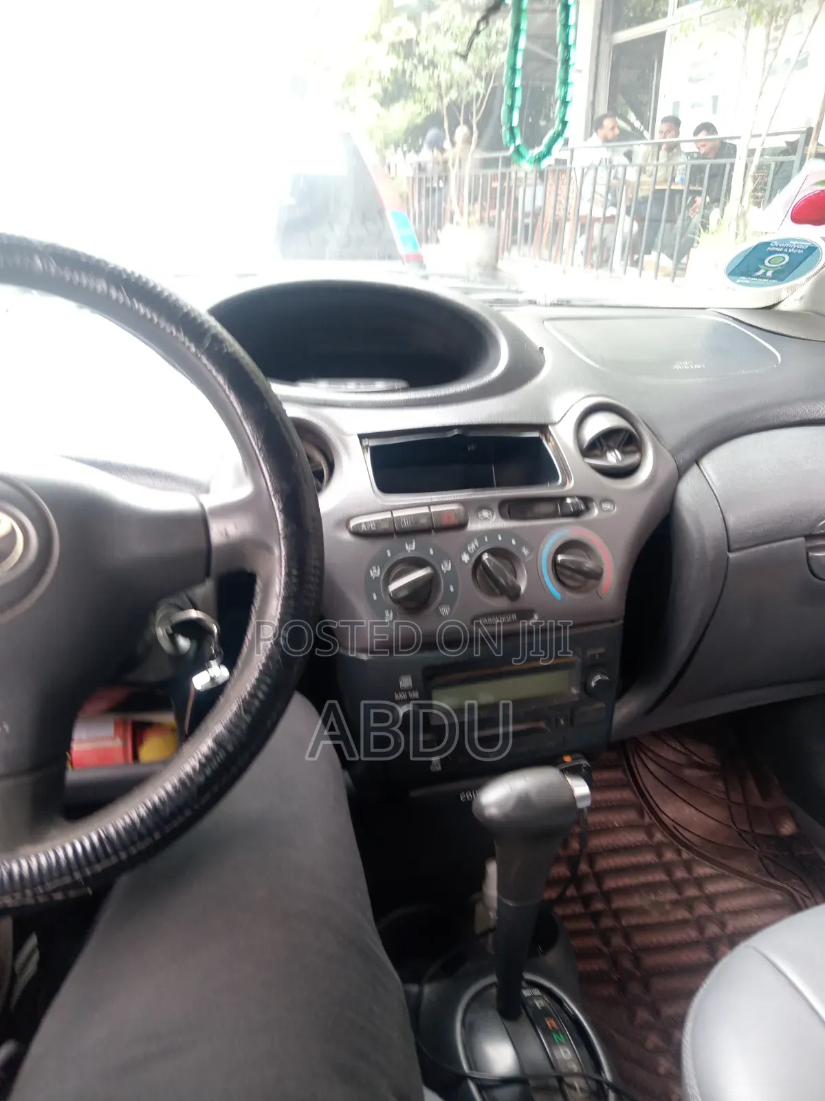 Toyota Vitz 1.0 FWD 3dr 2003 Gold