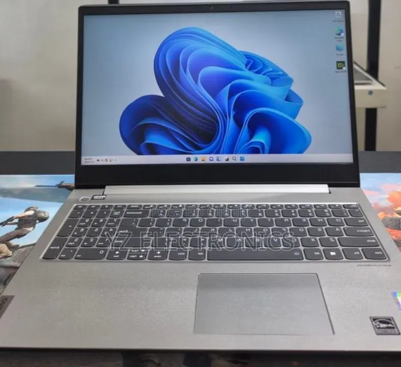 New Laptop Lenovo ThinkPad Yoga 16GB Intel Core i5 SSD 512GB
