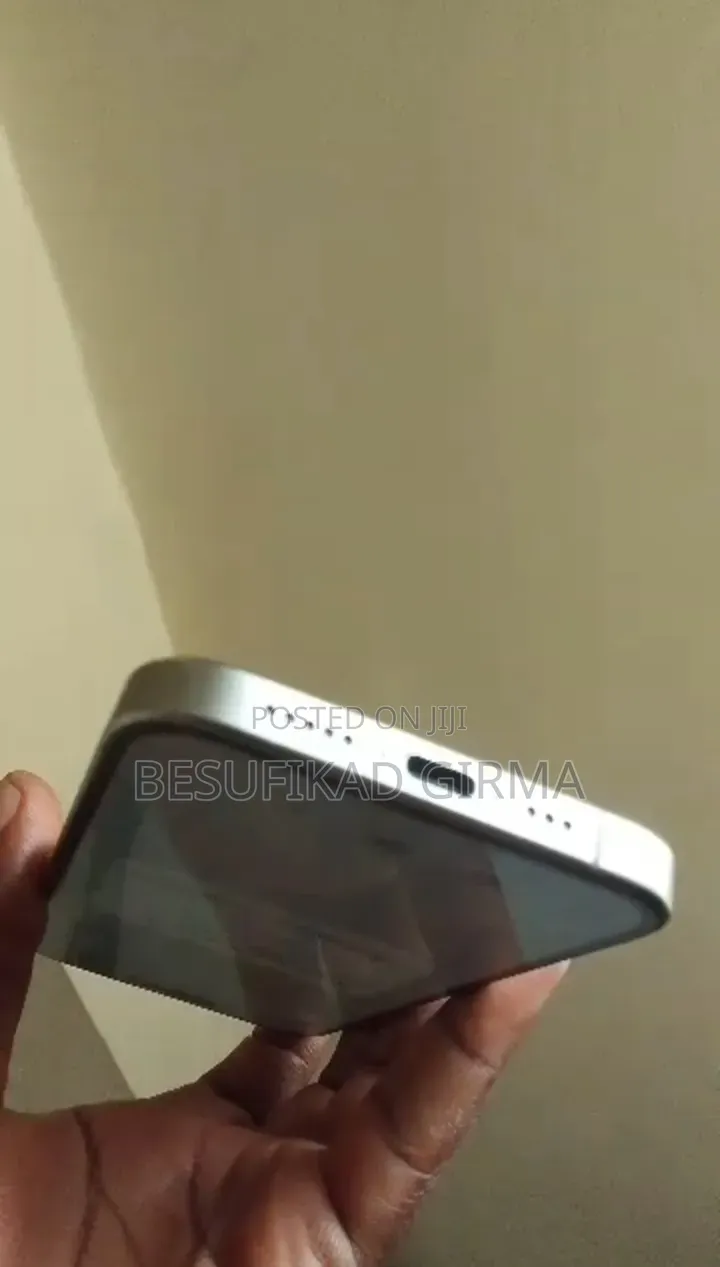 Apple iPhone 15 Pro 128 GB Gray