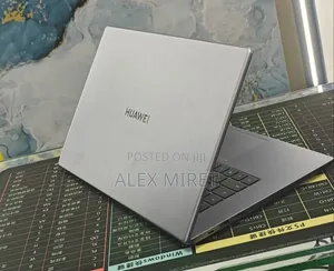 New Laptop Huawei Matebook D 15 8GB Intel Core i3 SSD 256GB