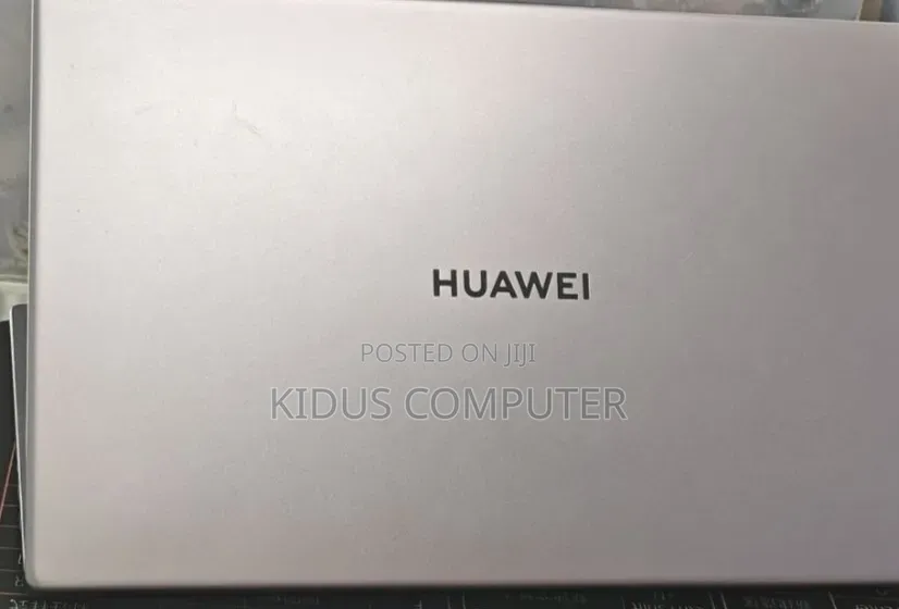 New Laptop Huawei 8GB Intel Core 3 SSD 256GB
