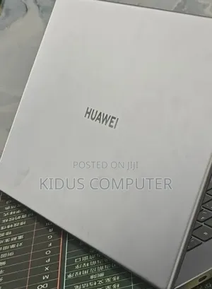 New Laptop Huawei 8GB Intel Core 3 SSD 256GB