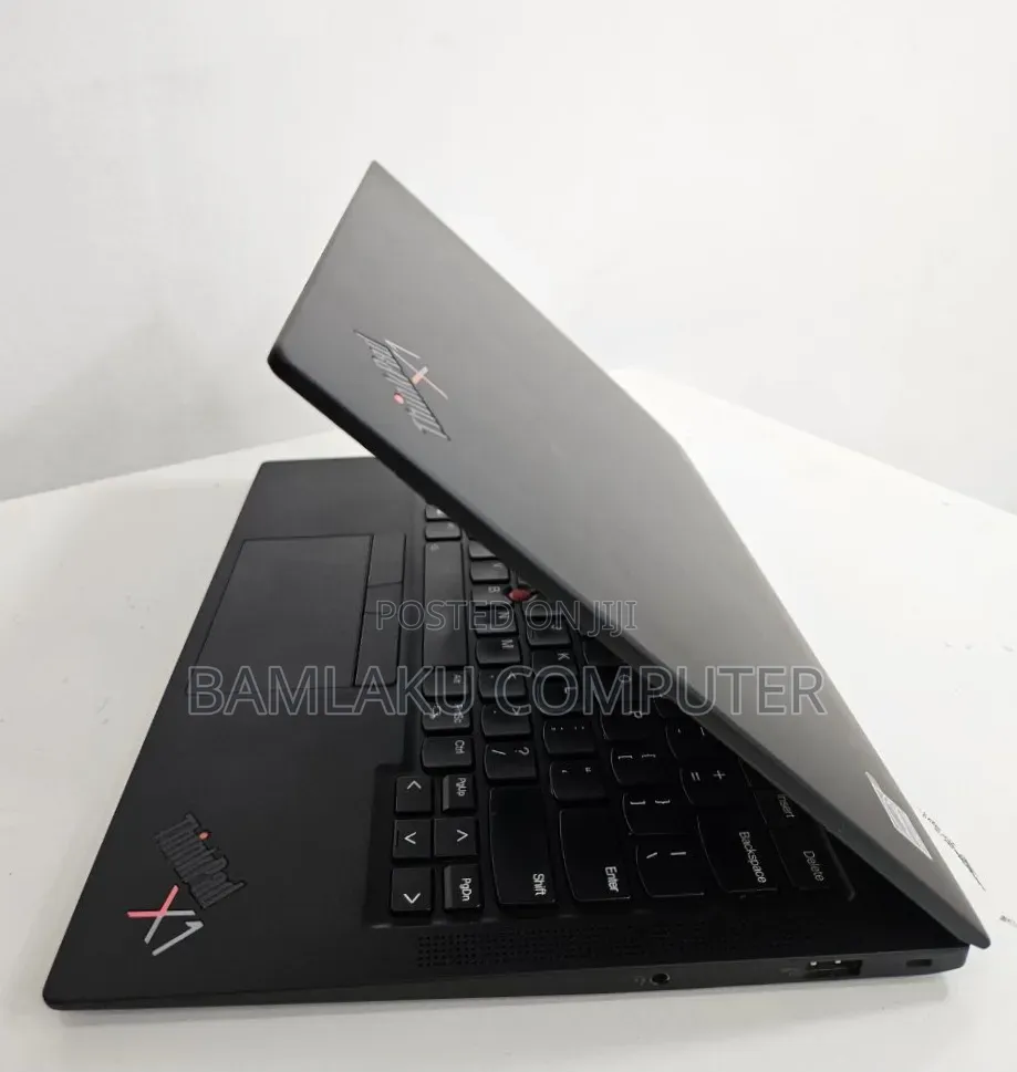 New Laptop Lenovo ThinkPad X1 Yoga 16GB Intel Core i7 SSD 512GB