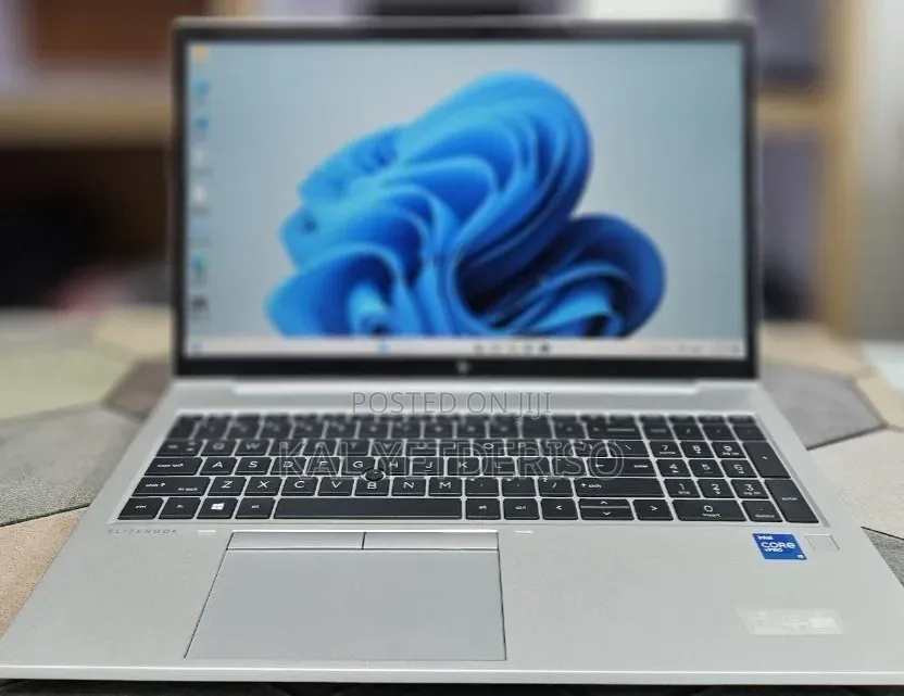 New Laptop HP EliteBook 850 G8 16GB Intel Core i5 SSD 512GB