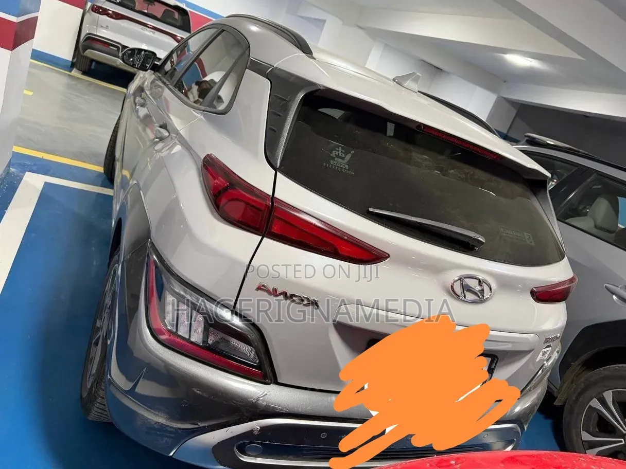 Hyundai Kona 2021 Silver