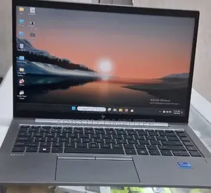 New Laptop HP ZBook Firefly G8 16GB Intel Core i7 SSD 512GB