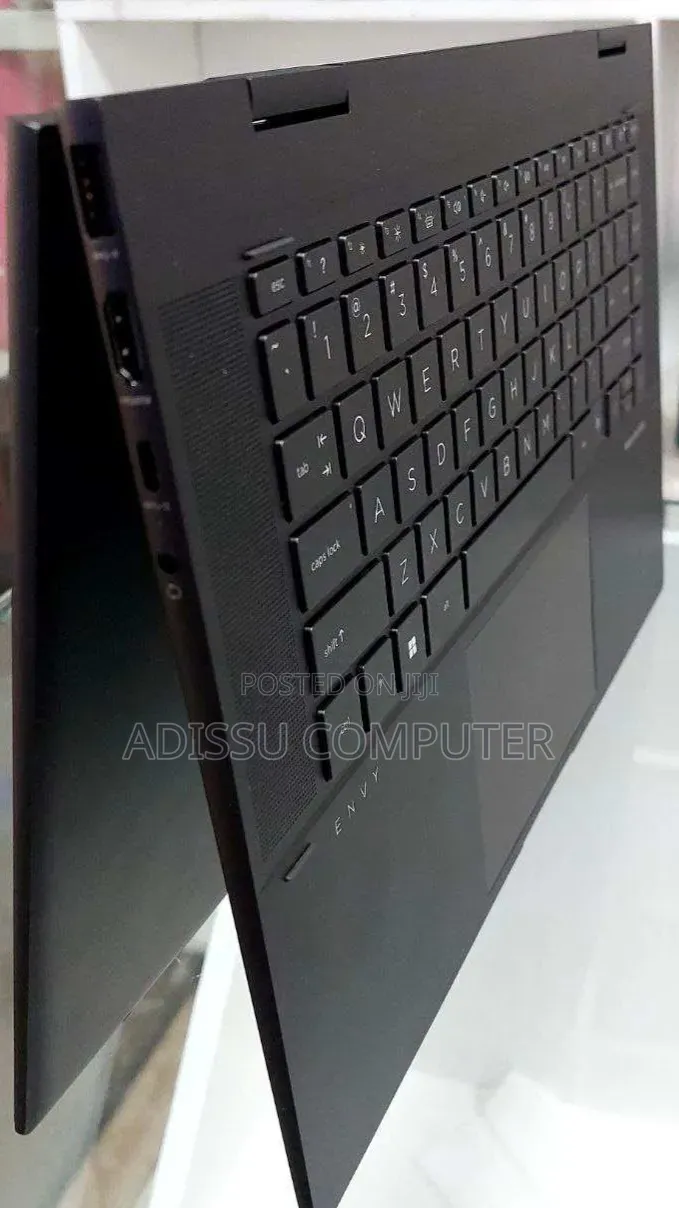 New Laptop Lenovo ThinkPad X1 Yoga 32GB Intel Core i7 SSD 512GB