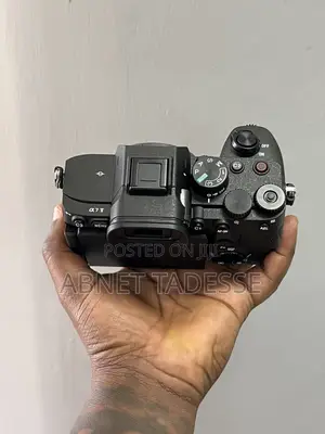 Sony Alpha 7 v (5)