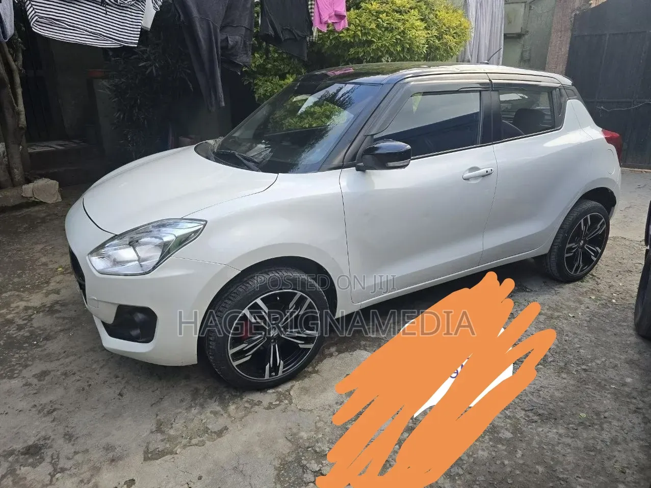 Suzuki Swift 2022 White