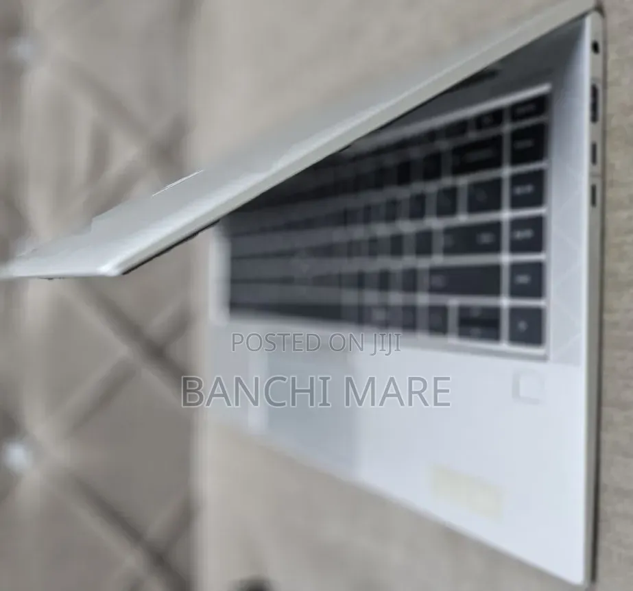 New Laptop HP EliteBook 845 G7 16GB AMD Ryzen 5 SSD 512GB