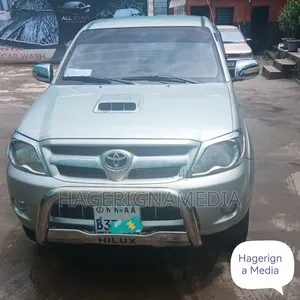 Toyota Hilux 2008 Silver