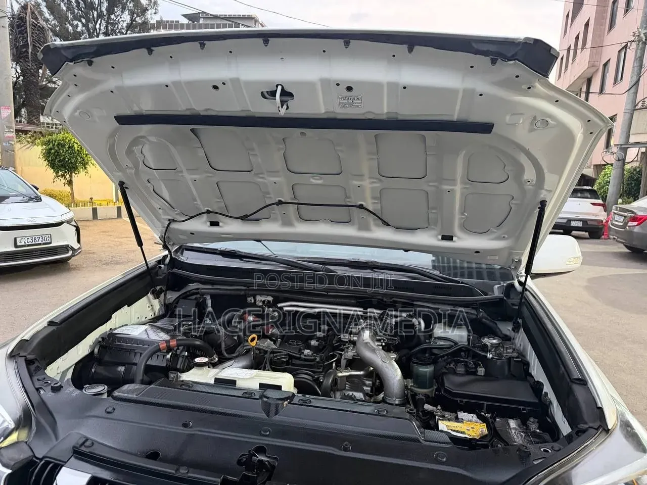 Toyota Land Cruiser 2018 White