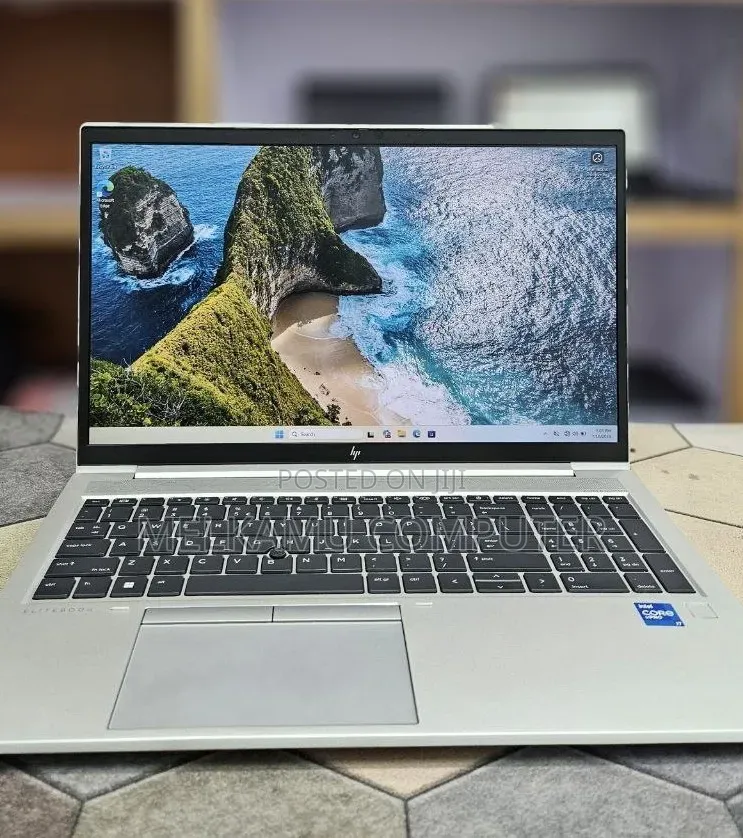 New Laptop HP EliteBook 850 G8 16GB Intel Core i7 SSD 512GB
