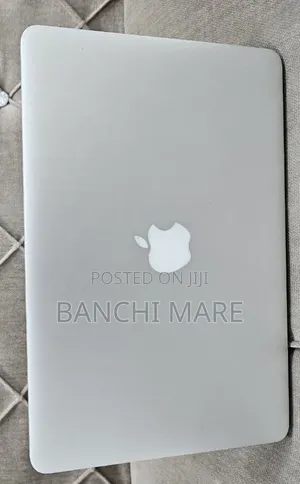 New Laptop Apple MacBook Pro 2015 8GB Intel Core i5 SSD 128GB