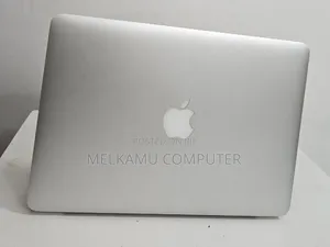 New Laptop Apple MacBook 2015 8GB Intel Core i7 SSD 256GB