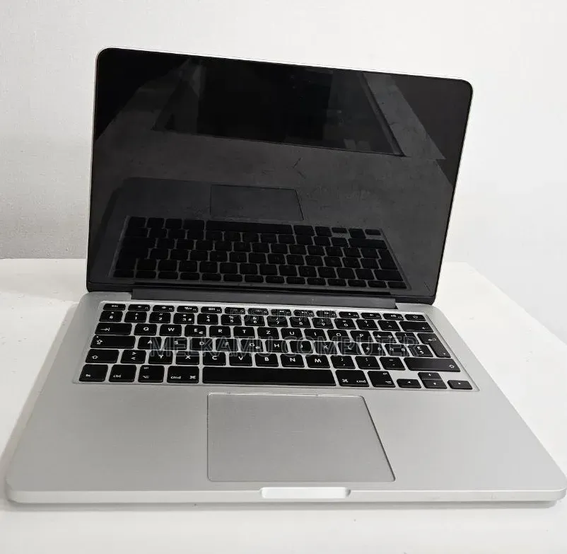 New Laptop Apple MacBook 2015 8GB Intel Core i7 SSD 256GB