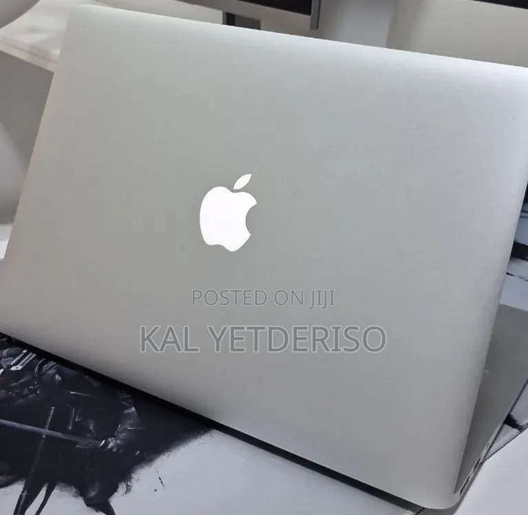 New Laptop Apple MacBook Air 2015 8GB Intel Core i5 SSD 256GB