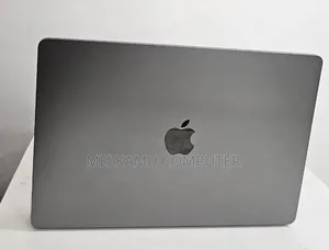 New Laptop Apple MacBook Air 2024 M3 8GB Apple M3 SSD 512GB
