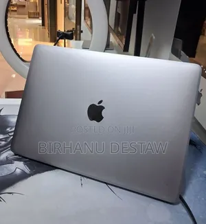 New Laptop Apple MacBook Air 2019 8GB Intel Core i5 SSD 128GB