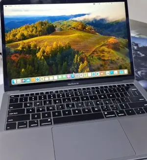 New Laptop Apple MacBook Pro 2019 8GB Intel Core i5 SSD 128GB