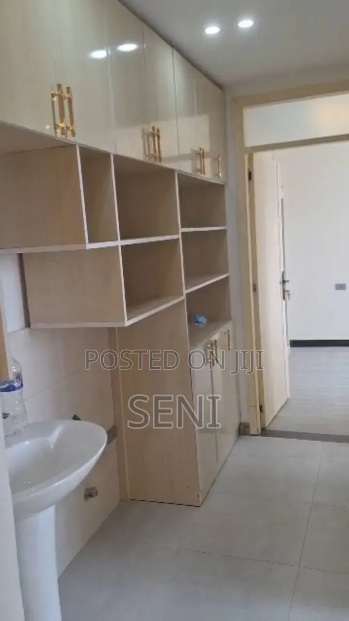 Furnished 2bdrm Condo in ሳይት 2, Bole for sale