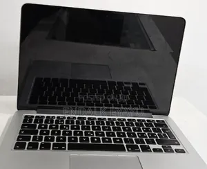 New Laptop Apple MacBook Pro 2015 8GB Intel Core i7 SSD 256GB