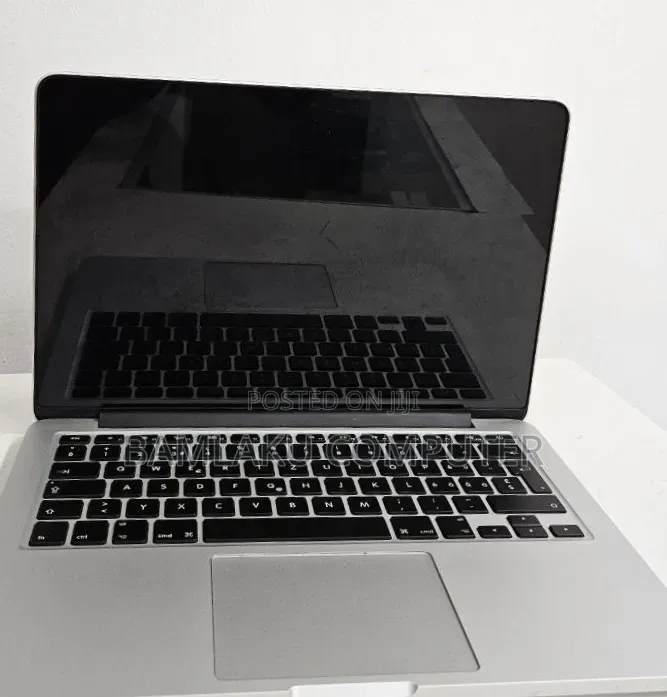 New Laptop Apple MacBook Pro 2015 8GB Intel Core i5 SSD 128GB