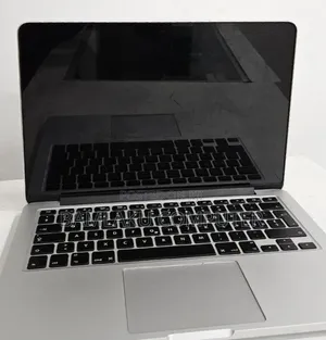 New Laptop Apple MacBook Pro 2015 8GB Intel Core i7 SSD 256GB