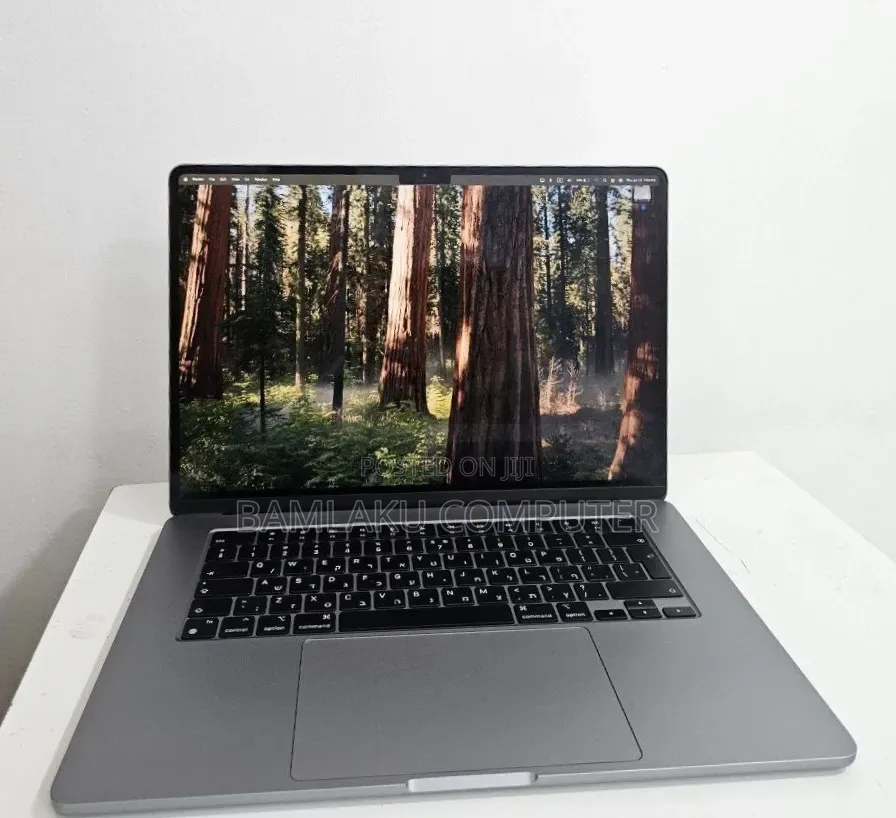 New Laptop Apple MacBook Air 2024 M3 8GB Apple M3 SSD 512GB