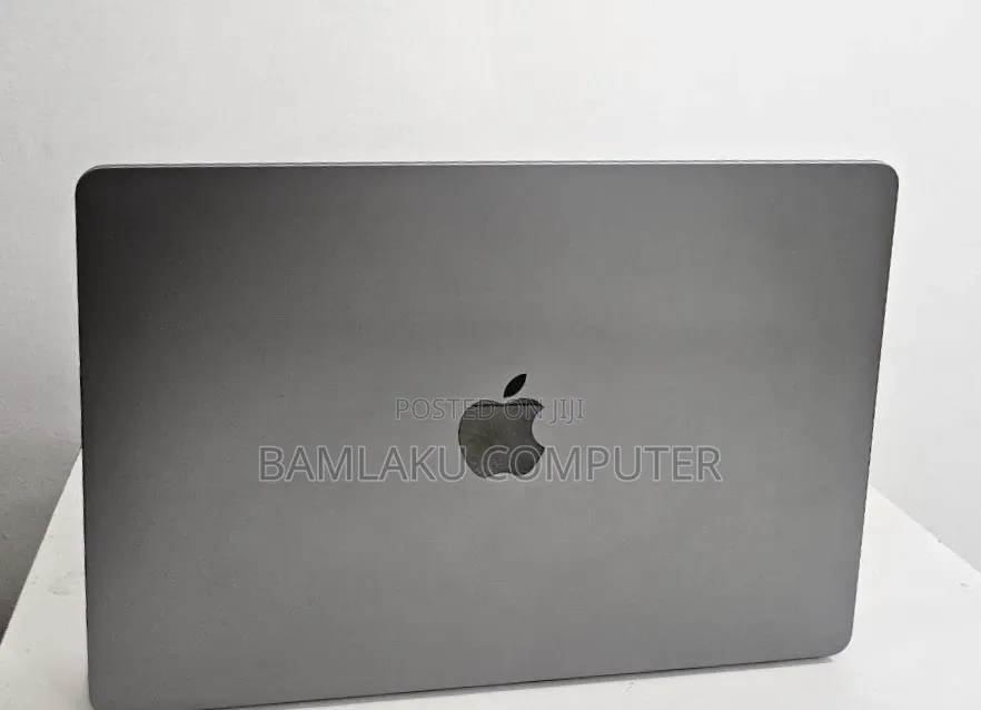 New Laptop Apple MacBook Air 2024 M3 8GB Apple M3 SSD 512GB