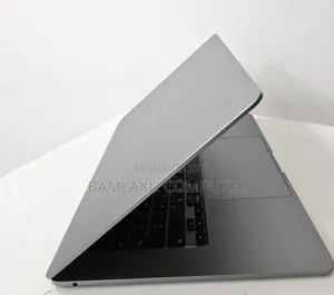 New Laptop Apple MacBook Air 2024 M3 8GB Apple M3 SSD 512GB