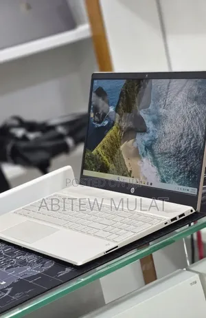 New Laptop HP Pavilion 15 8GB Intel Core i5 SSD 512GB