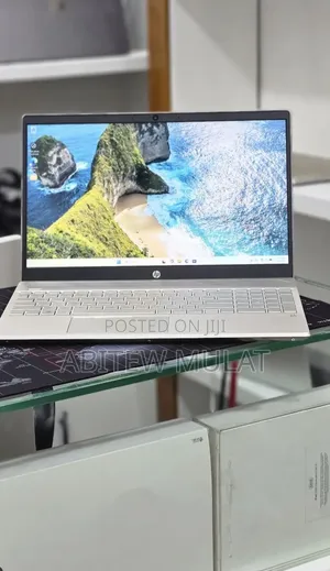 New Laptop HP Pavilion 15 8GB Intel Core i5 SSD 512GB