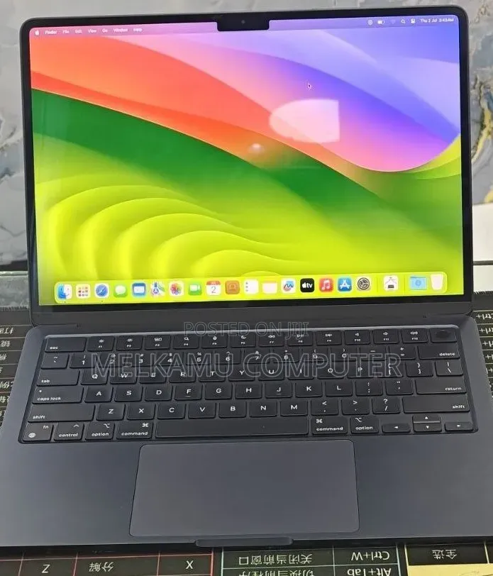 New Laptop Apple MacBook Air 2022 M2 8GB Apple M2 SSD 512GB
