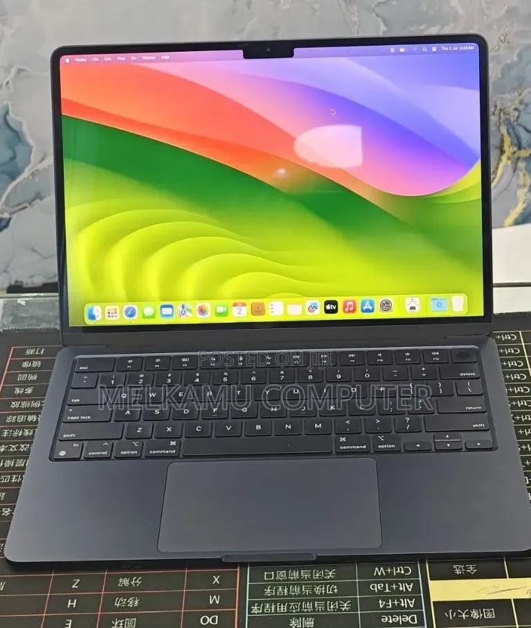New Laptop Apple MacBook Air 2022 M2 8GB Apple M2 SSD 512GB