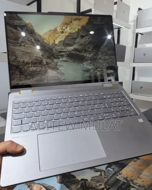 New Laptop Lenovo Yoga 7i 16GB AMD Ryzen 7 SSD 512GB