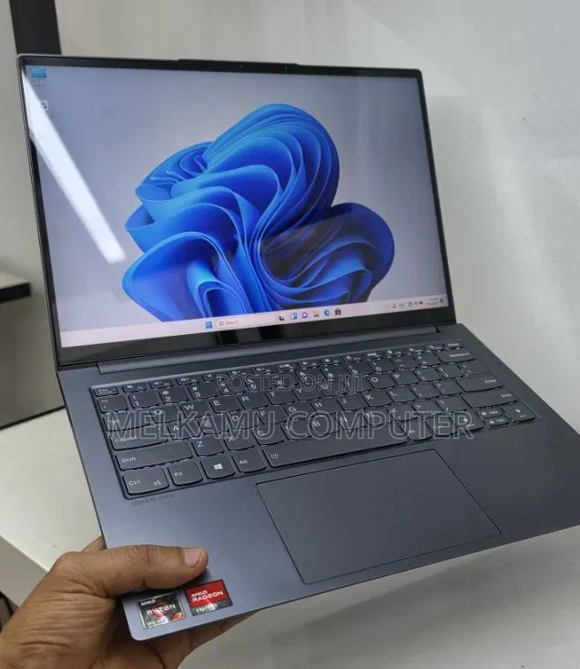 New Laptop Lenovo Yoga 7 15ITL5 16GB AMD Ryzen 7 SSD 512GB