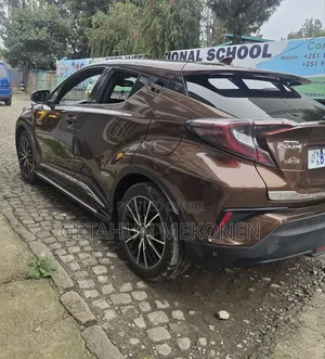 Toyota C-HR 2017 Burgundy