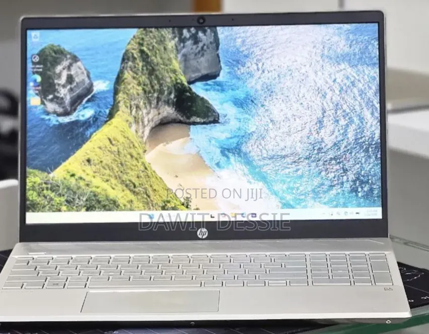 New Laptop HP Pavilion 15 8GB Intel Core i5 SSD 512GB