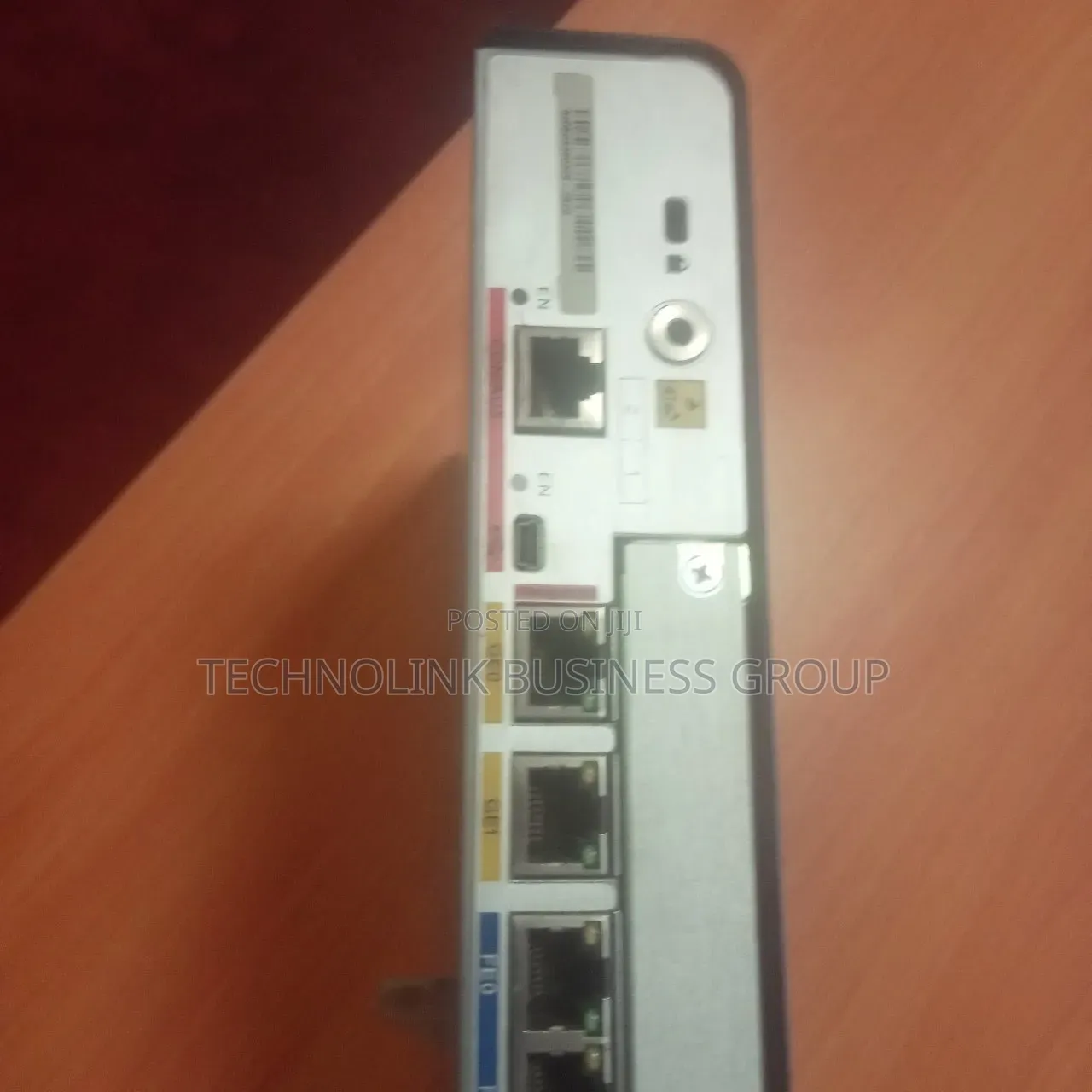 Huawei Router AR1220 Enterprise - በጥሩ ሁኔታ ላይ ያለ