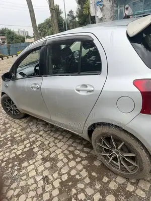 Toyota Yaris 2007 Gray